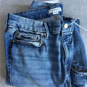 Good American Mid-Wash Blue Jeans